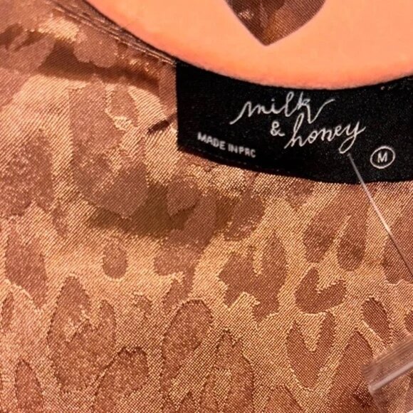 NWT, unworn Milk & Honey Peach Satin Blouse for ladies LACE SHINY FINISH MEDIUM - Picture 2 of 11